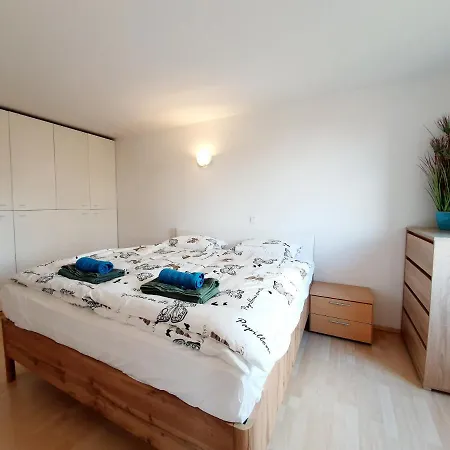 Apartment Bossa Nova Castle&outstanding With Garage Laibach