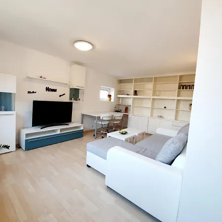 Bossa Nova Castle&outstanding With Garage *